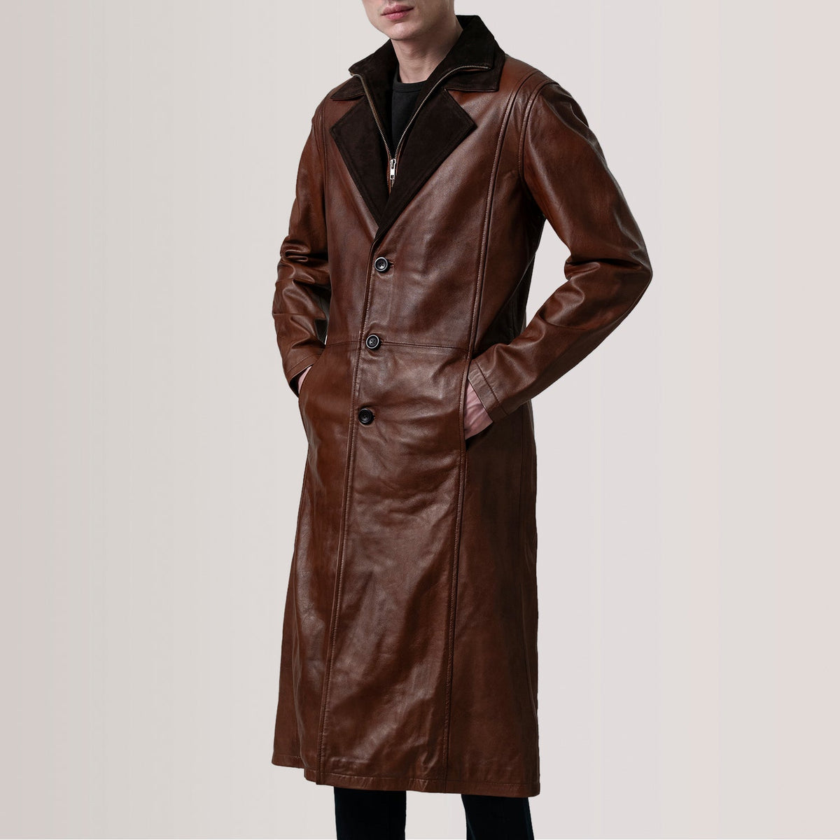 
Charlton Waxed Ruskea Leather Single Breasted Nahkatakki pitkä Miehille For Men - Sivuprofiili ergonomisella hihanleikkauksella