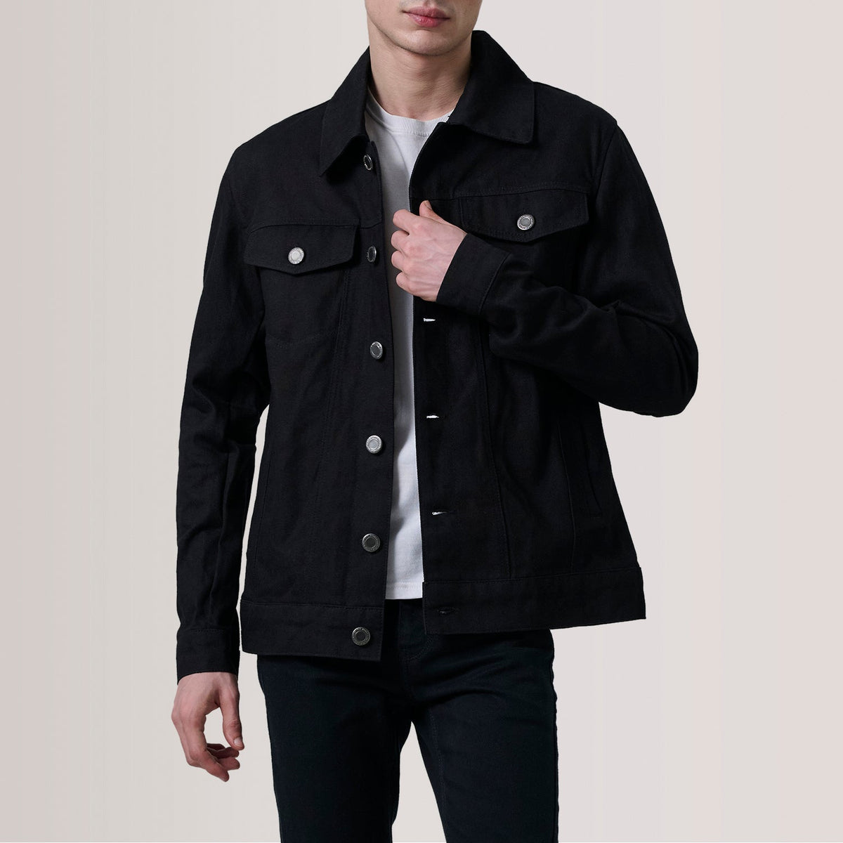 Conard Musta Denim Trucker Nahkatakki Miehille For Men in Black Full-Grain Leather - Front Profile View &amp; Tailored Silhouette | Buy Online