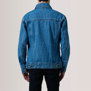 Close-Up Detail of Classic Collar &amp; Heavy-Duty Zipper Hardware on Conard Blue Denim Trucker Nahkatakki Miehille For Men