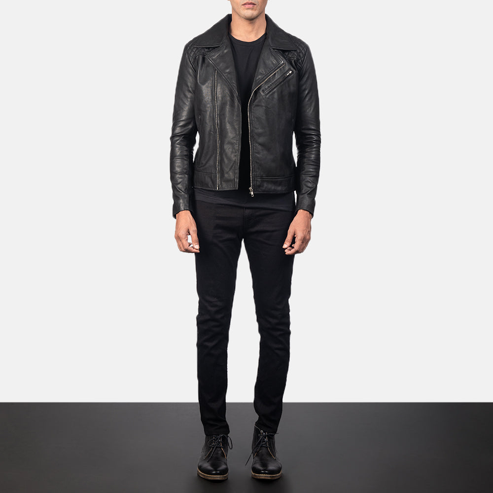 
Yksityiskohtainen lähikuva of Notch & Zipper Hardware on Danny Quilted Brown Leather Biker Jacket