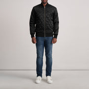 Close-Up Detail of Varsity &amp; Zipper Hardware on Danson Quilted Musta Varsity Nahkatakki Miehille