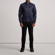 Close-Up Detail of Varsity &amp; Zipper Hardware on Danson Quilted Blue Varsity Nahkatakki Miehille