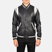 Close-Up Detail of Varsity &amp; Snap Buttons Hardware on Men's Dantee Musta Leather Varsity Nahkatakki Miehille