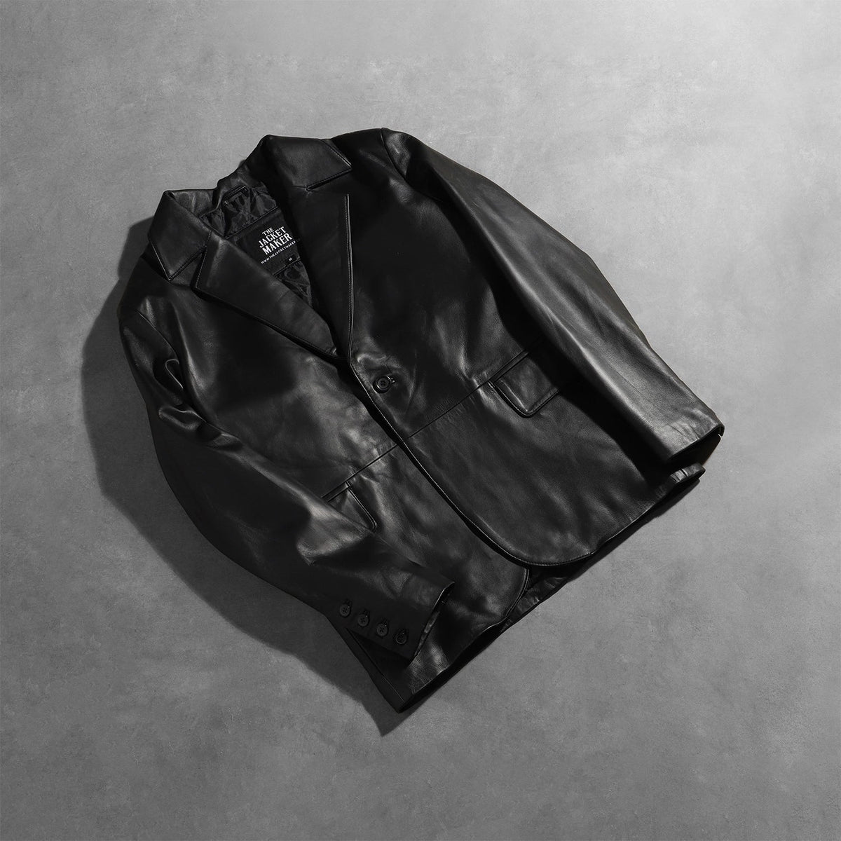 Open Hem &amp; Hem Craftsmanship Construction Detail on Men's Daron Musta Nahkainen Bleiseri Miehille