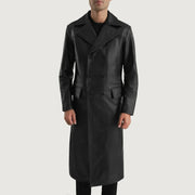 
Yksityiskohtainen lähikuva of Notch & Button Hardware on Delmar Black Leather Double Breasted Coat