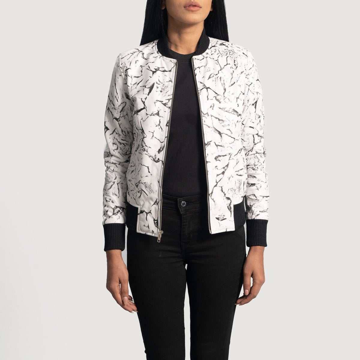 Women's Donna Blake White Nahkainen Pommitakki Naisille - Lateral Side Profile View Showing Sleeve Cut &amp; Athletic Taper Fit