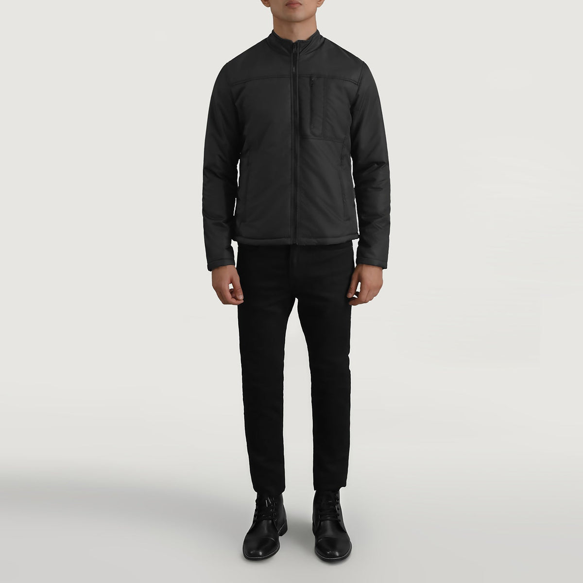 Elliot Musta Lightweight Nahkatakki Miehille - Lateral Side Profile View Showing Sleeve Cut &amp; Athletic Taper Fit