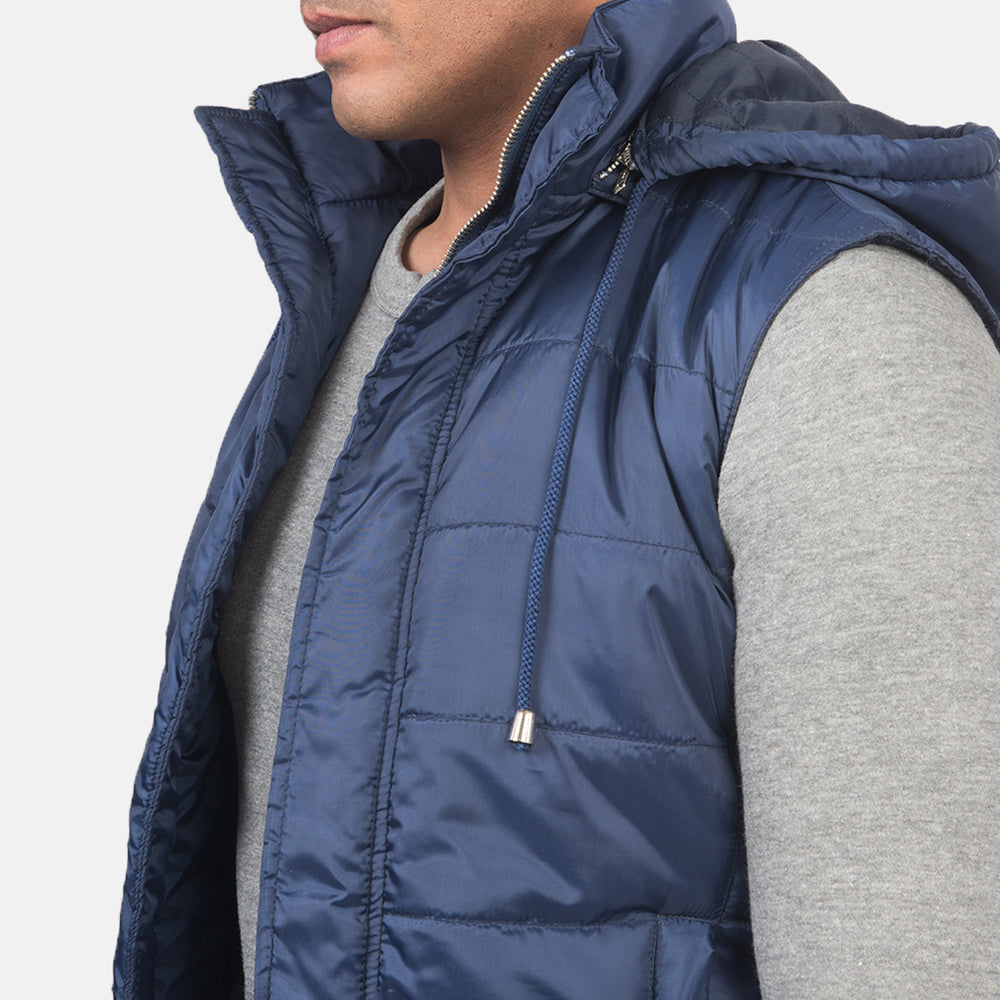 
Sisäpuolen näkymä Showing Quilted Polyester Lining & Kaksi käytännöllistä sisätaskua