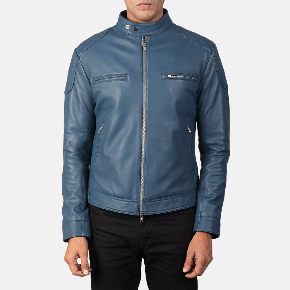 
Yksityiskohtainen lähikuva of Band with snap buttons & Zipper Hardware on Gatsby Quilted Blue Leather Biker Jacket