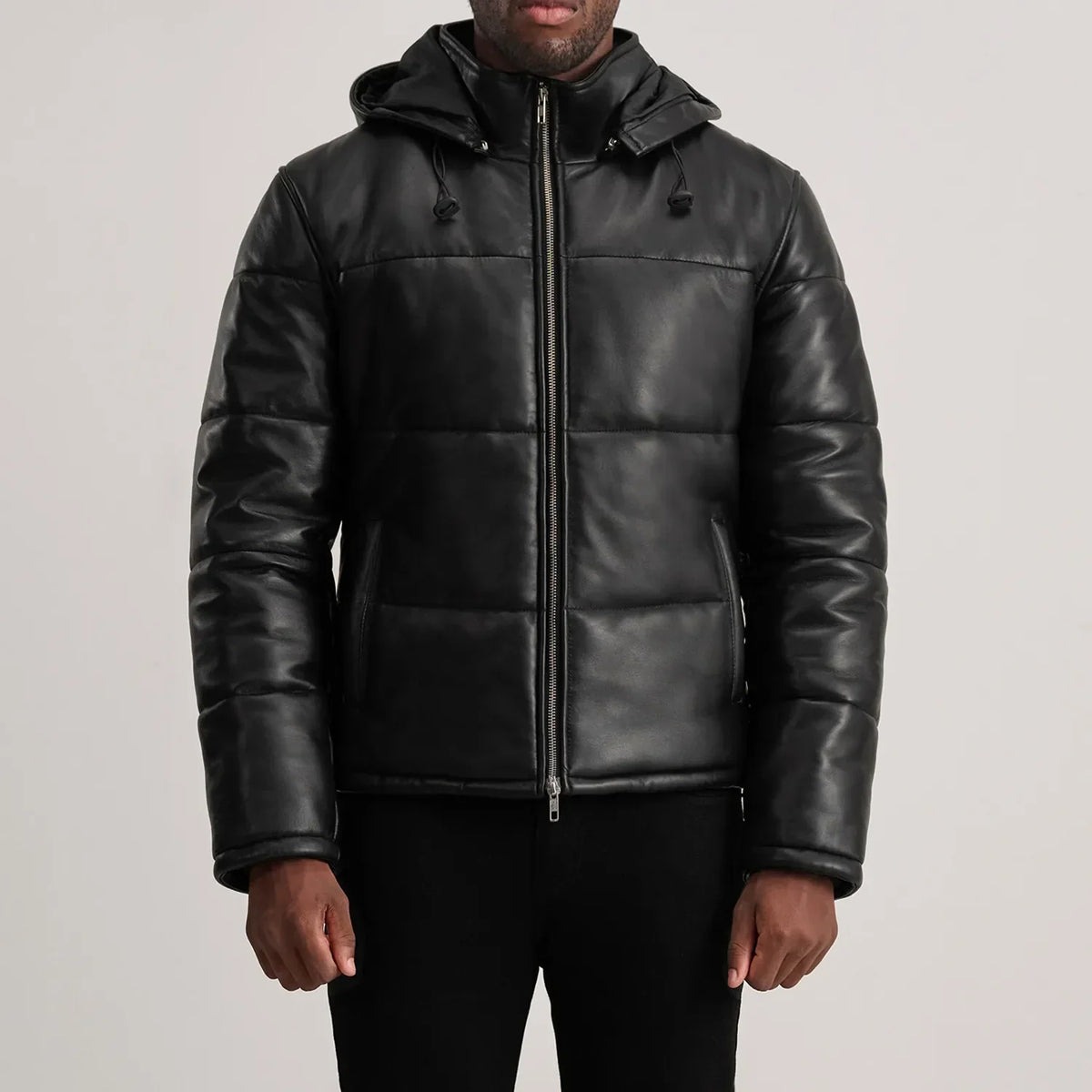 
Yksityiskohtainen lähikuva of High neck & Zipper Hardware on Gordon Tan Hooded Leather Puffer Jacket