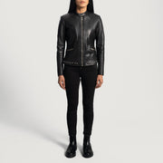 Close-Up Detail of Band with snap button &amp; Zipper Hardware on Women's Haley Ray Musta Nahkainen Biker-takki Naisille