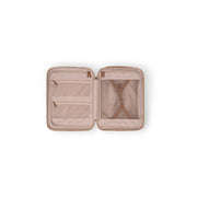 
Yksityiskohtainen lähikuva of Classic Collar & Heavy-Duty Zipper Hardware on Hand Luggage Suitcase Front Pocket Zuna Naisille Naisille