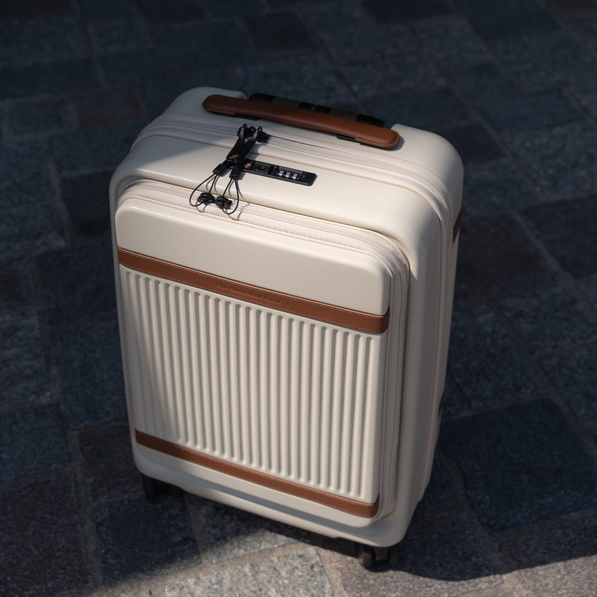 
Sandy Beach Hand Luggage Suitcase Front Pocket Zuna Naisille Naisille, detail view 1