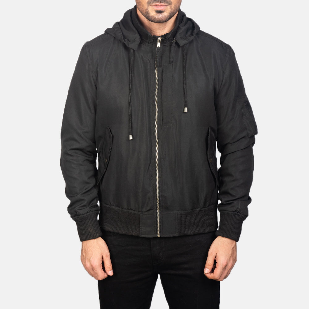 
Yksityiskohtainen lähikuva of Knit Rib with Removable Polyester Hood & Zipper Hardware on Hanklin Ma-1 Black Hooded Bomber Jacket