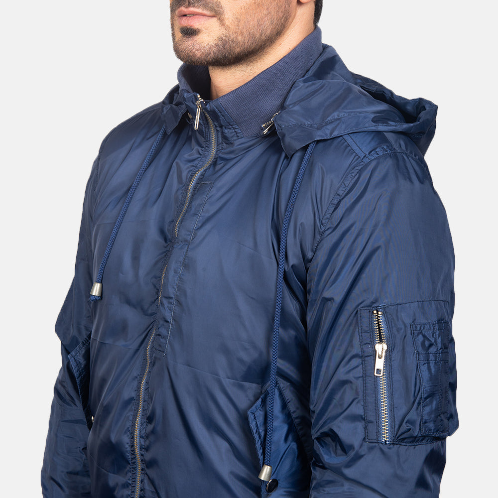 
Sisäpuolen näkymä Showing Quilted Viscose Lining & Kaksi käytännöllistä sisätaskua