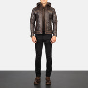 
Hector Vintage Ruskea Hooded Nahkainen Biker-takki Miehille - Sivuprofiili ergonomisella hihanleikkauksella