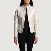 Women's Ice Maiden Silver Quilted Nahkainen Biker-takki Naisille - Lateral Side Profile View Showing Sleeve Cut &amp; Athletic Taper Fit