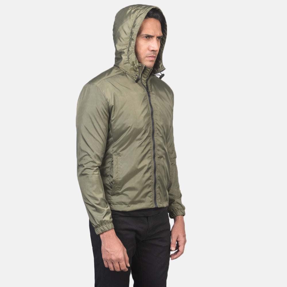 Green Nylon Hooded Jacket - Takaa istuvilla olkapäillä ja siistillä helmalla