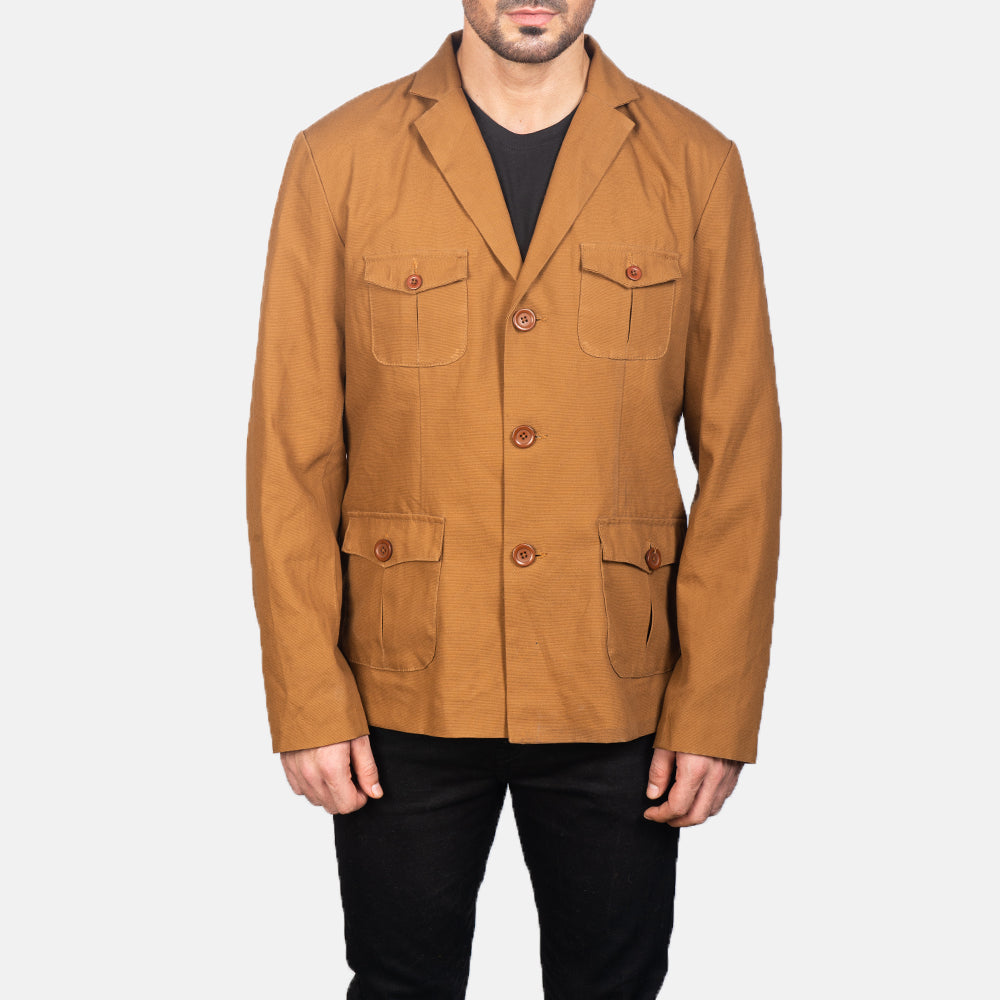 
Yksityiskohtainen lähikuva of Notch & Button Hardware on Kajetan Khaki Safari Nahkatakki Miehille