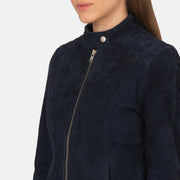 
Sisäpuolen näkymä Showing Quilted Polyester Lining & Kaksi käytännöllistä sisätaskua