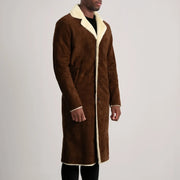 
Brown Goatskin Suede Aviator Jacket - Takaa istuvilla olkapäillä ja siistillä helmalla