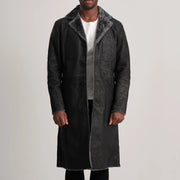 
Kolby Distressed Black Shearling Long Coat in Distressed Black Sheepskin Snuffed - Edestä ja räätälöity siluetti | Osta verkosta