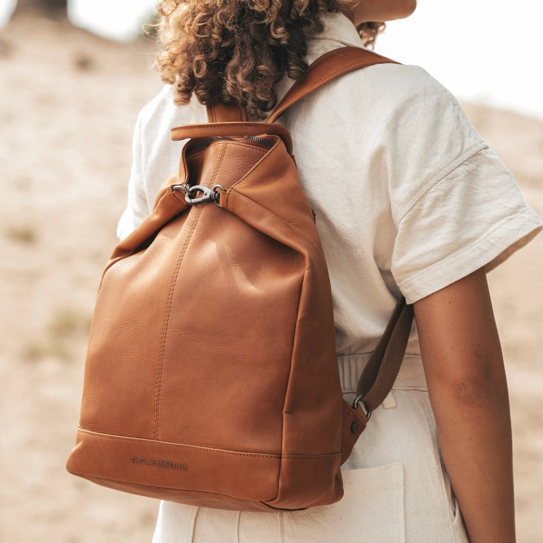 Manchester Full-Grain Leather Backpack Naisille – alternate product view 2