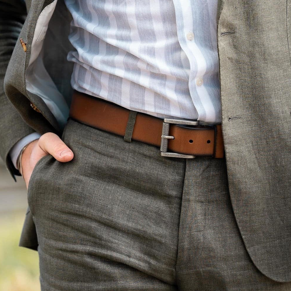 Aayden Full-Grain Leather Belt Miehille – alternate product view 2