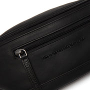 
Sisäpuolen näkymä Showing Dedicated Padded Laptop Sleeve & Multi-Compartment Organization