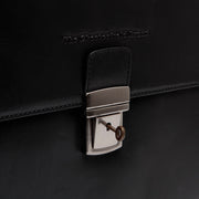 
Classic 100% Full-Grain leather Briefcase - Takanäkymä vahvistetuilla nahkahihnoilla