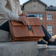 Stuttgart Full-Grain Leather Briefcase Naisille – alternate product view 2