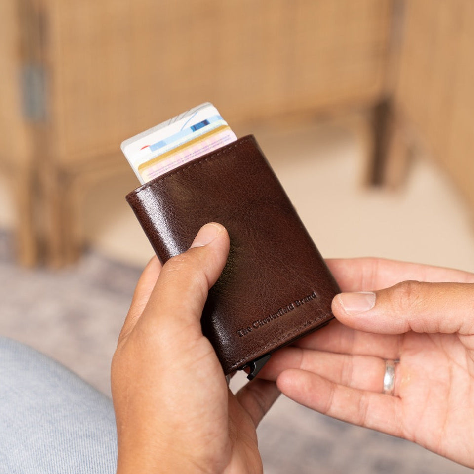 Paris Full-Grain Leather Card Holder Naisille – alternate product view 2