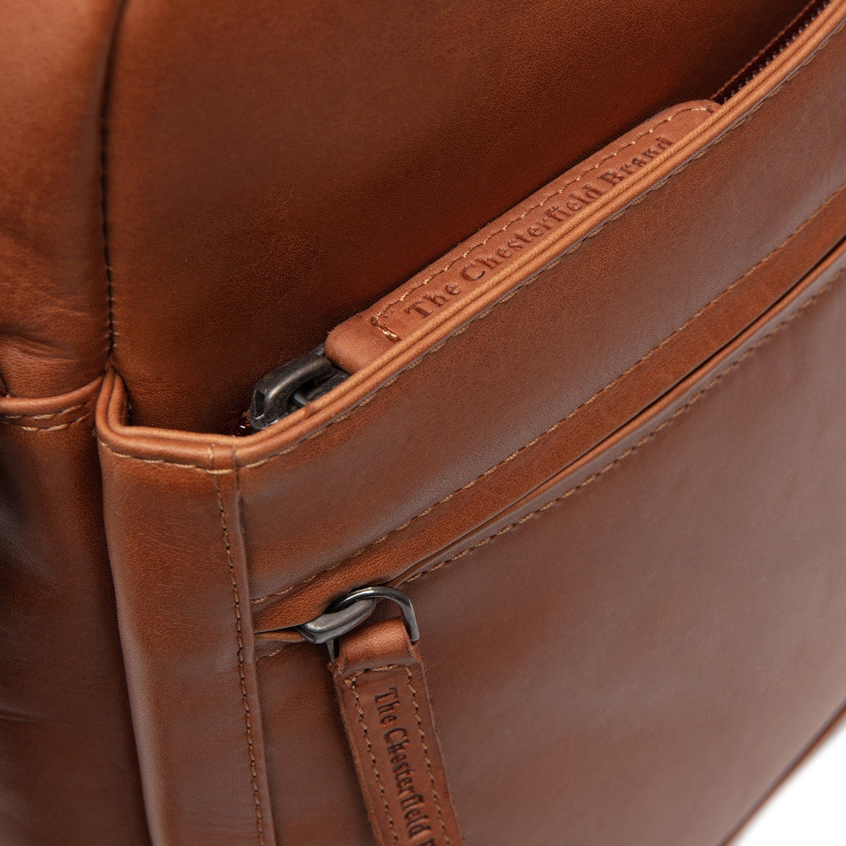 Anzora Full-Grain Leather Crossbody Bag Miehille – alternate product view 3
