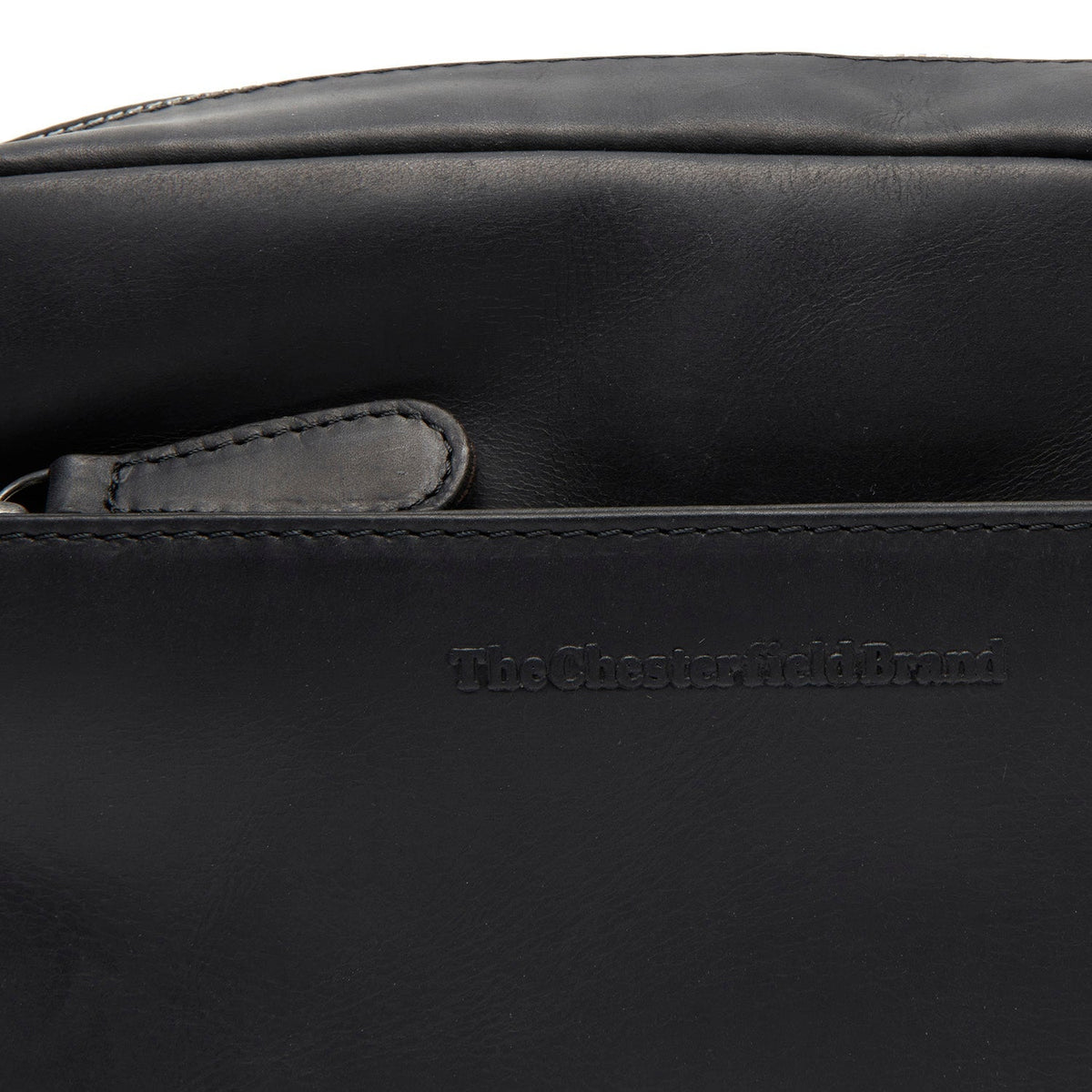 
Sisäpuolen näkymä Showing Dedicated Padded Laptop Sleeve & Multi-Compartment Organization