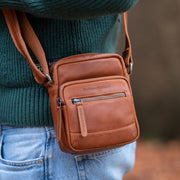 Bremen Full-Grain Leather Crossbody Bag Miehille – alternate product view 2