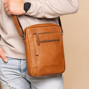 Dessau Full-Grain Leather Crossbody Bag Miehille – alternate product view 2