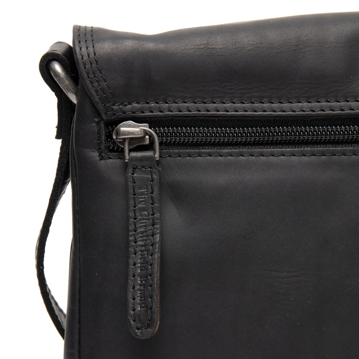 
Sisäpuolen näkymä Showing Dedicated Padded Laptop Sleeve & Multi-Compartment Organization