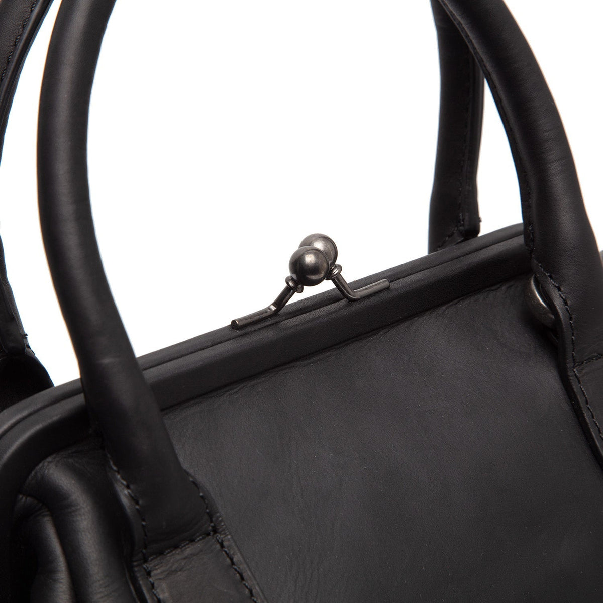 
Classic 100% Full-Grain leather Goods - Takaa istuvilla olkapäillä ja siistillä helmalla