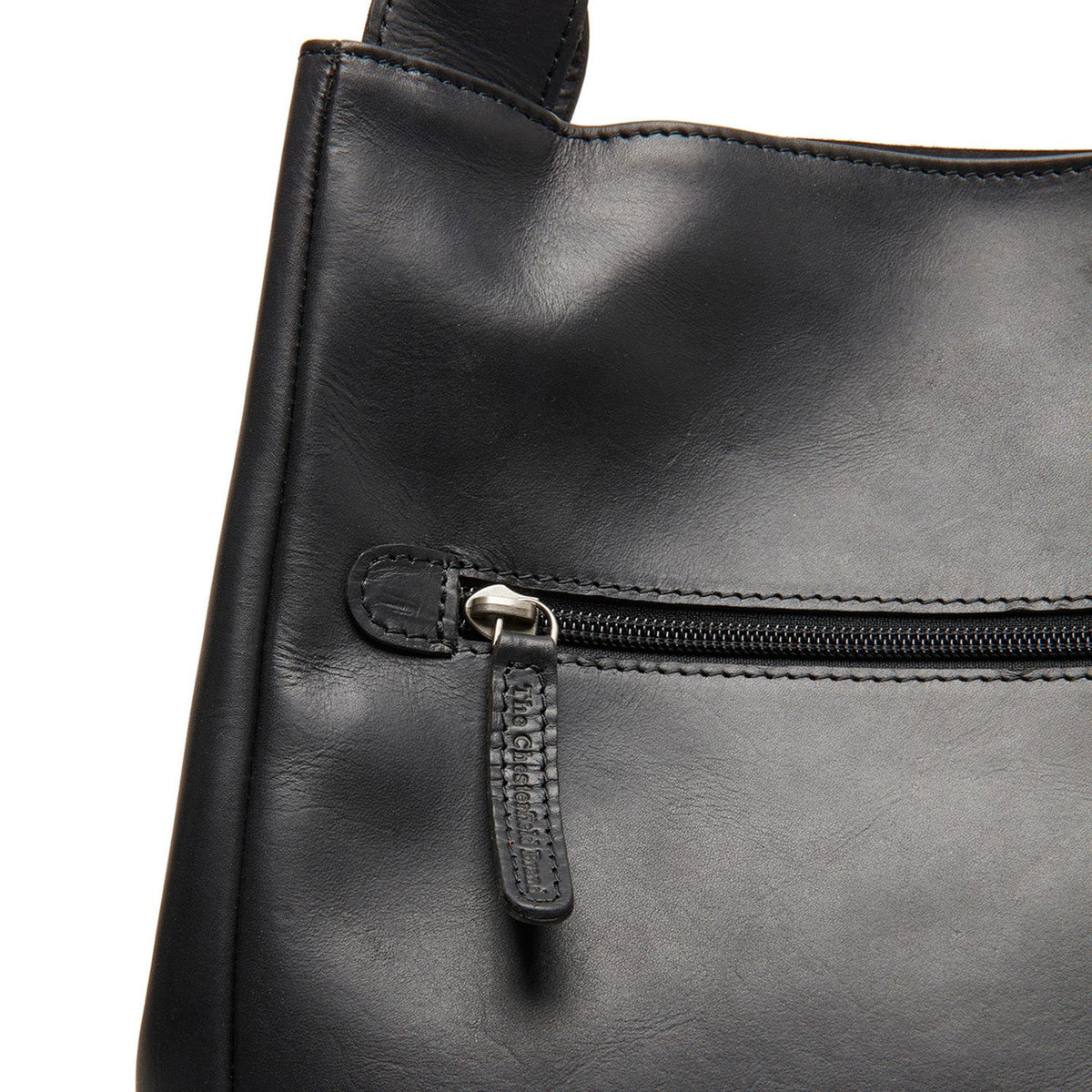 Fioline Full-Grain Leather Handbag Naisille - Lateral Side Profile View Showing Sleeve Cut &amp; Athletic Taper Fit