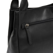Close-Up Detail of Classic Collar &amp; Heavy-Duty Zipper Hardware on Tenara Full-Grain Leather Handbag Naisille