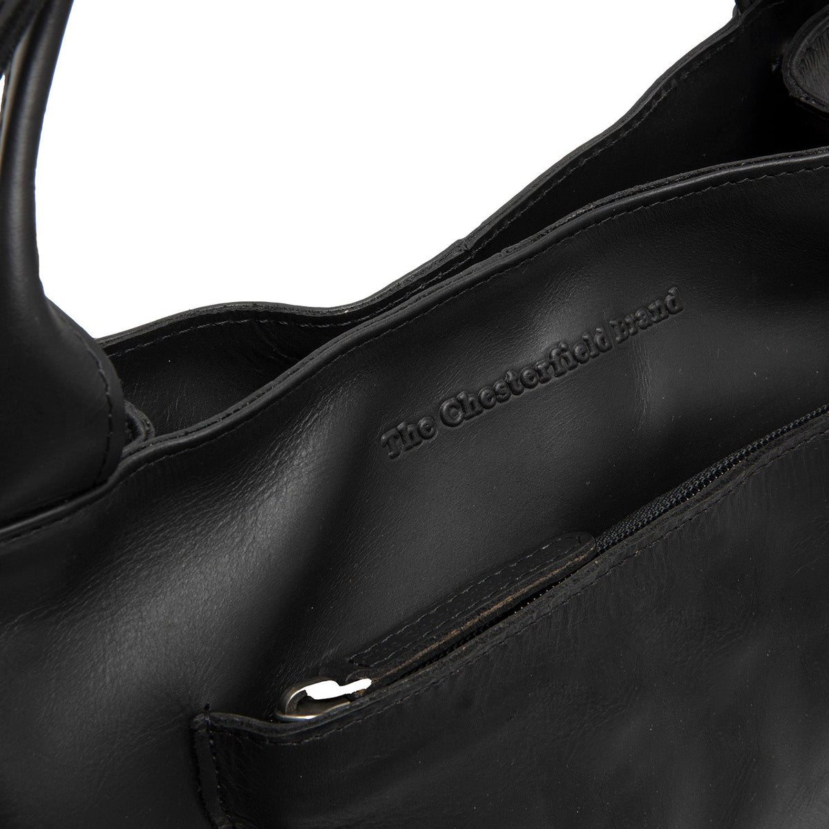Tenara Full-Grain Leather Handbag Naisille - Lateral Side Profile View Showing Sleeve Cut &amp; Athletic Taper Fit