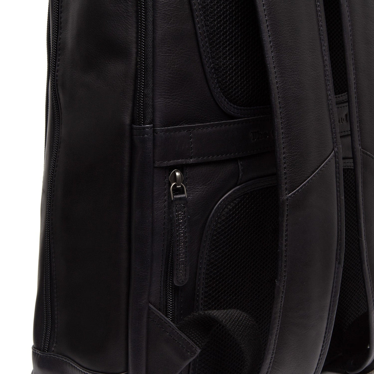 Solid Antique Brass Hardware &amp; Heavy-Duty Dual Zipper Detail on Detroit Full-Grain Leather Laptop Backpack Naisille