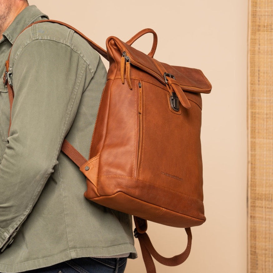Larsson Full-Grain Leather Laptop Backpack Naisille – alternate product view 2