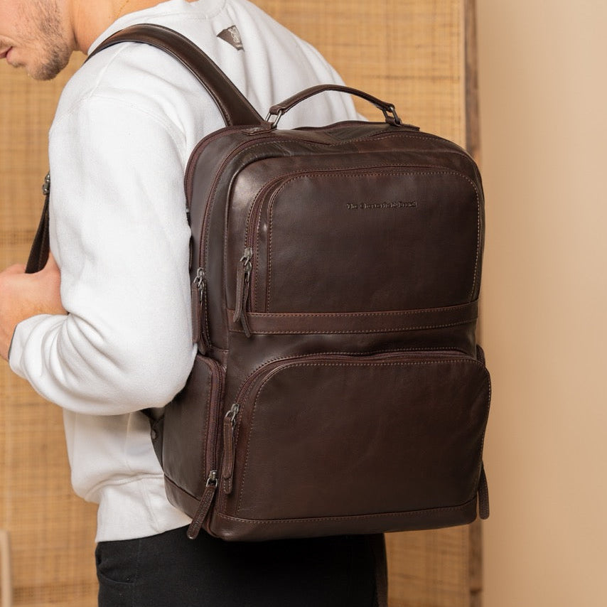 Lennox Full-Grain Leather Laptop Backpack Naisille – alternate product view 2