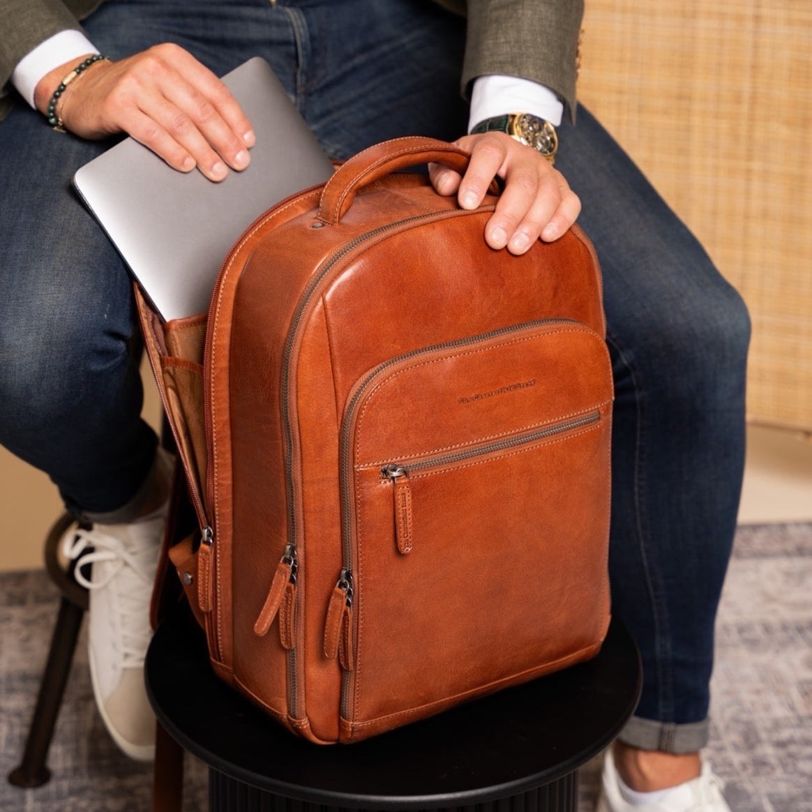Maggiore Full-Grain Leather Laptop Backpack Miehille – alternate product view 3