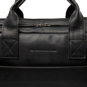 
Solid Antique Brass Hardware & Heavy-Duty Dual Zipper Detail on Frazer Nahkainen tietokonelaukku