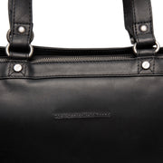 Solid Antique Brass Hardware &amp; Heavy-Duty Dual Zipper Detail on Manly Täysnahka Laptop Bag