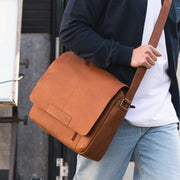 
Richard Nahkainen tietokonelaukku – alternate product view 2
