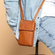 Langley Full-Grain Leather Phone Bag Naisille – alternate product view 2