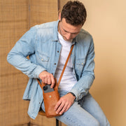 Langley Full-Grain Leather Phone Bag Naisille – alternate product view 3
